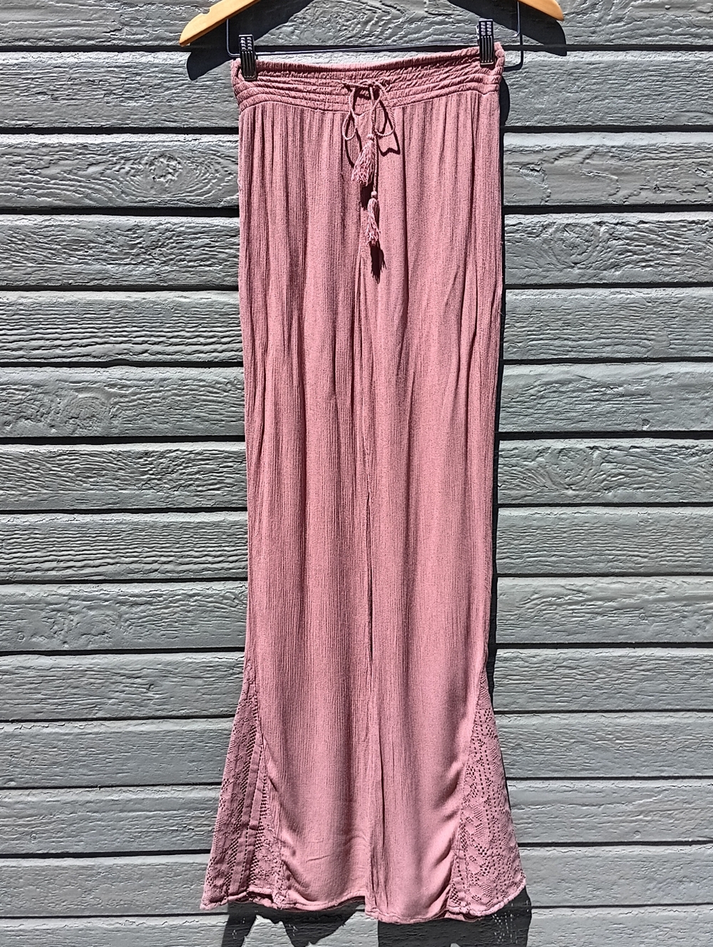 Mudd Dusty Rose Highwaisted Bell Bottoms